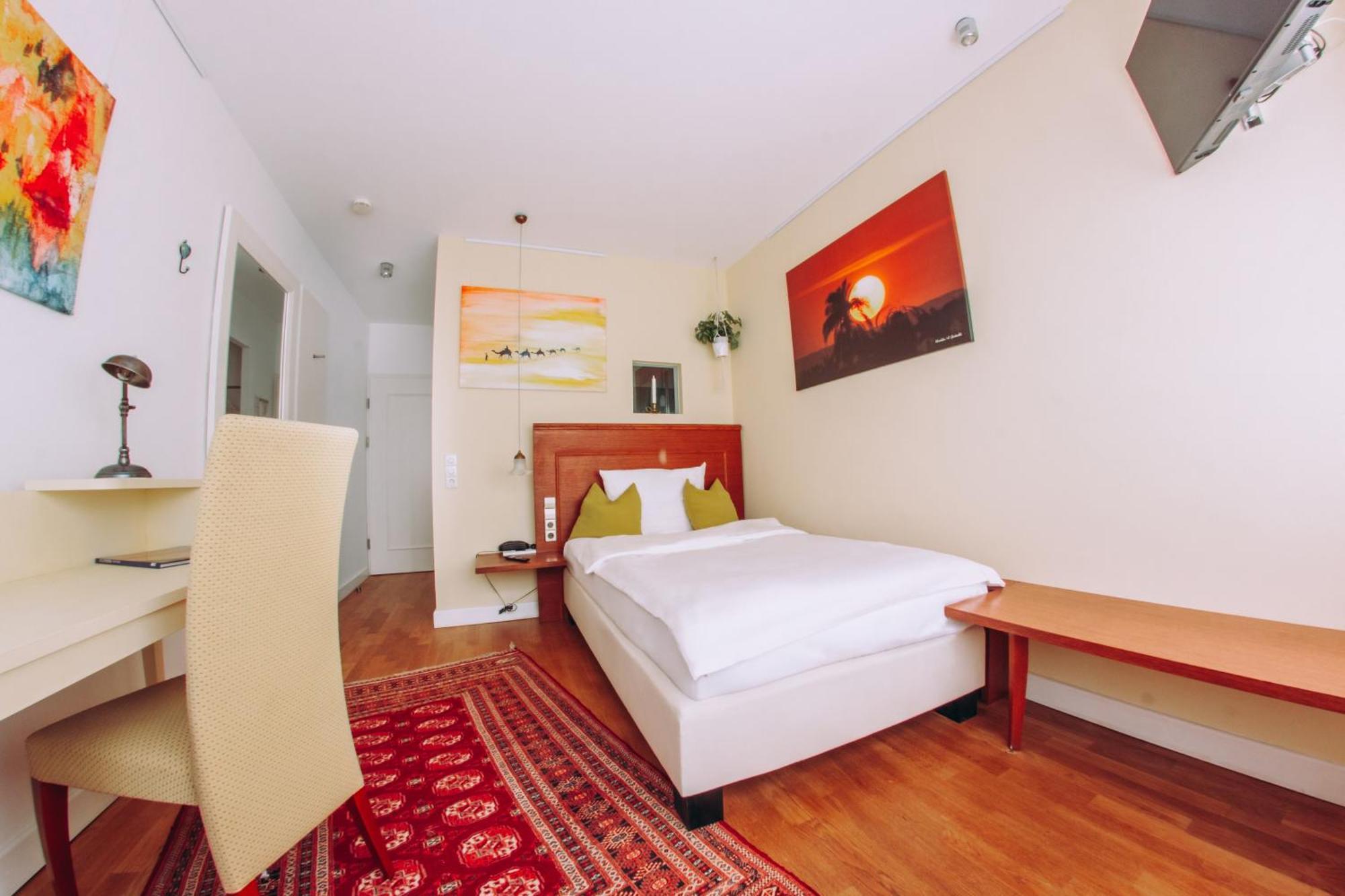 Hotel Zum Ochsen Oberstenfeld Екстериор снимка